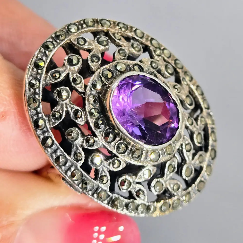 ?GRandma’s Ring’ Sz 8 Ring - Amethyst Marcasite Sterling