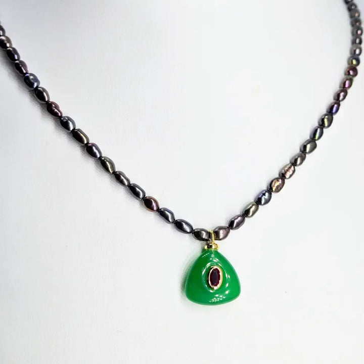 ?GReen Kitty Mew Mew’ 16’’ Necklace - Pearls Onyx Garnet Sterling Gold-filled