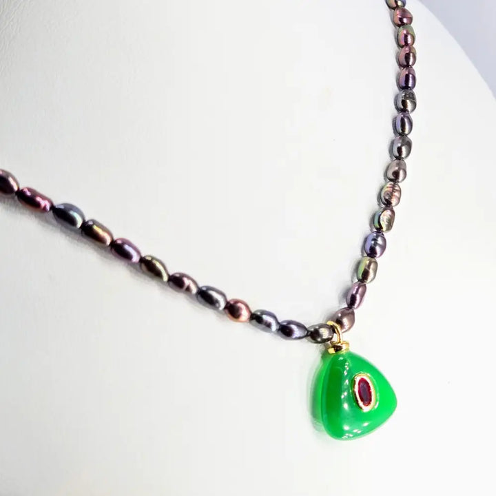 ?GReen Kitty Mew Mew’ 16’’ Necklace - Pearls Onyx Garnet Sterling Gold-filled