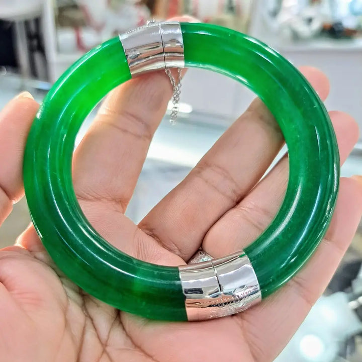 ?GReen Sleeves’ Sz Med. Bracelet - Jade Sterling