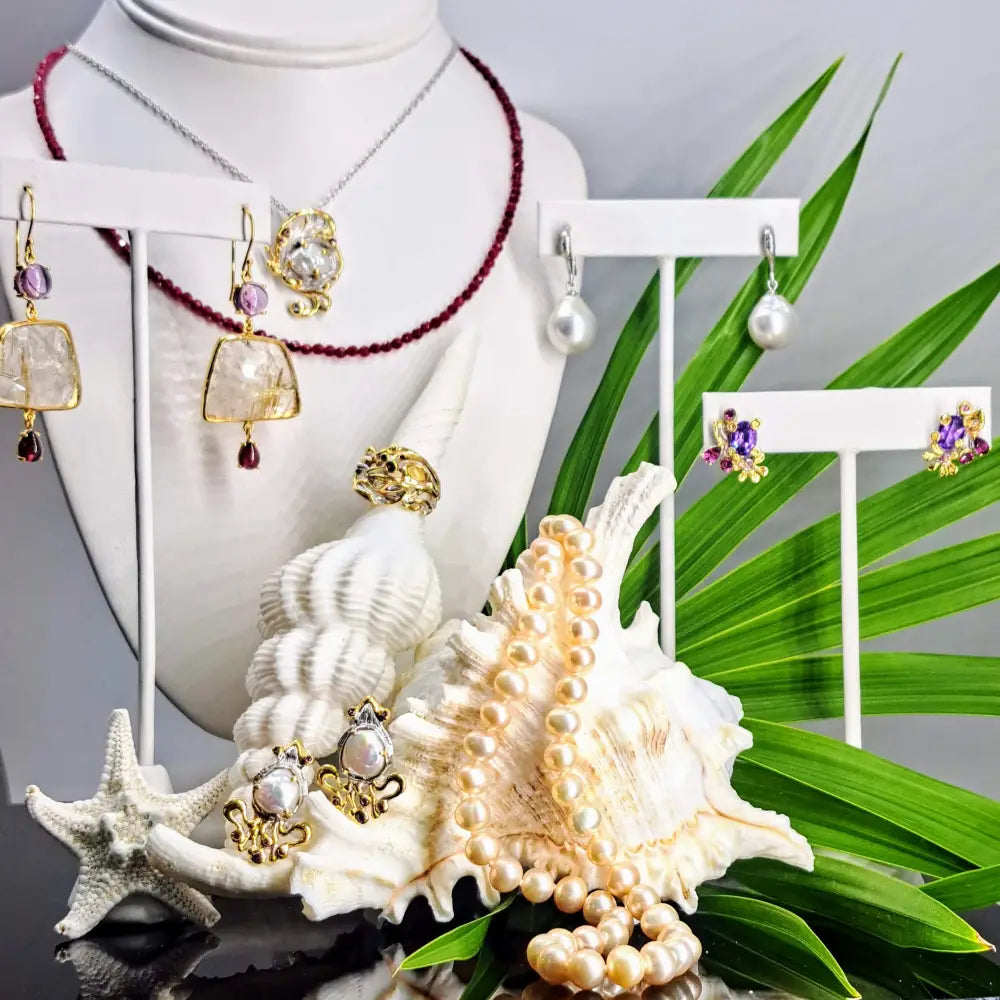 ?HAlf Shell’ Pendant Necklace - Pearl Tourmaline Anti-tarnish Sterling 18k Gold