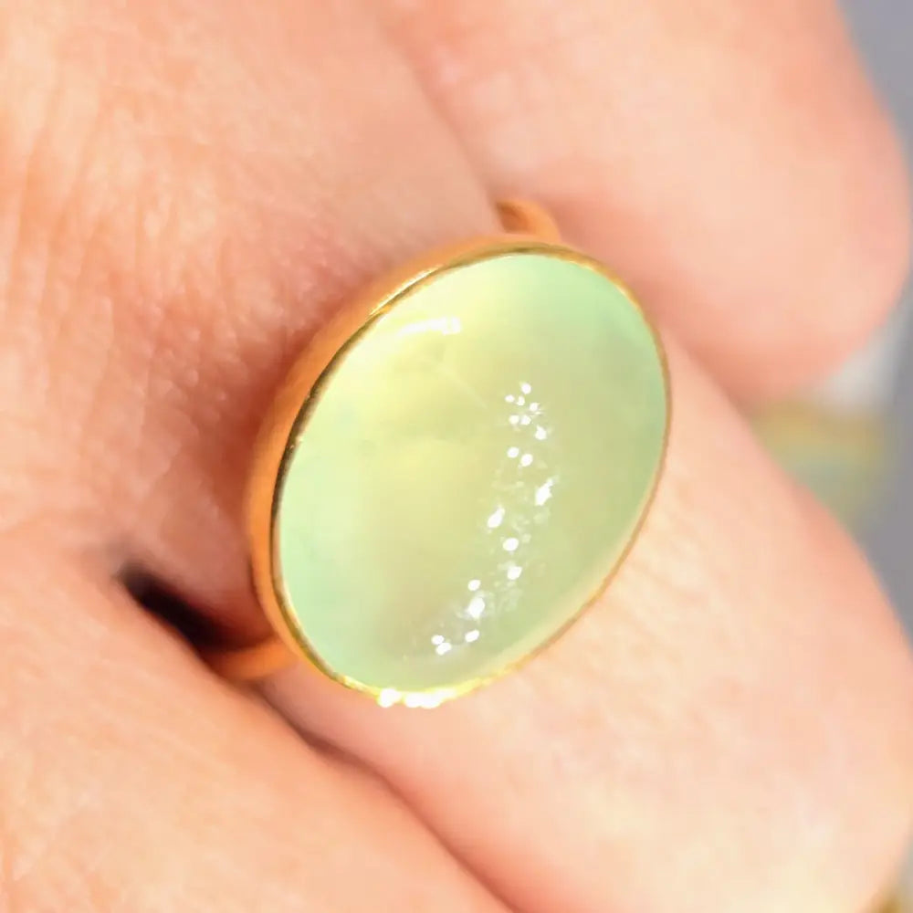 ?HOney Dew’ Sz 7 Ring - Prehnite 18k Gold Sterling