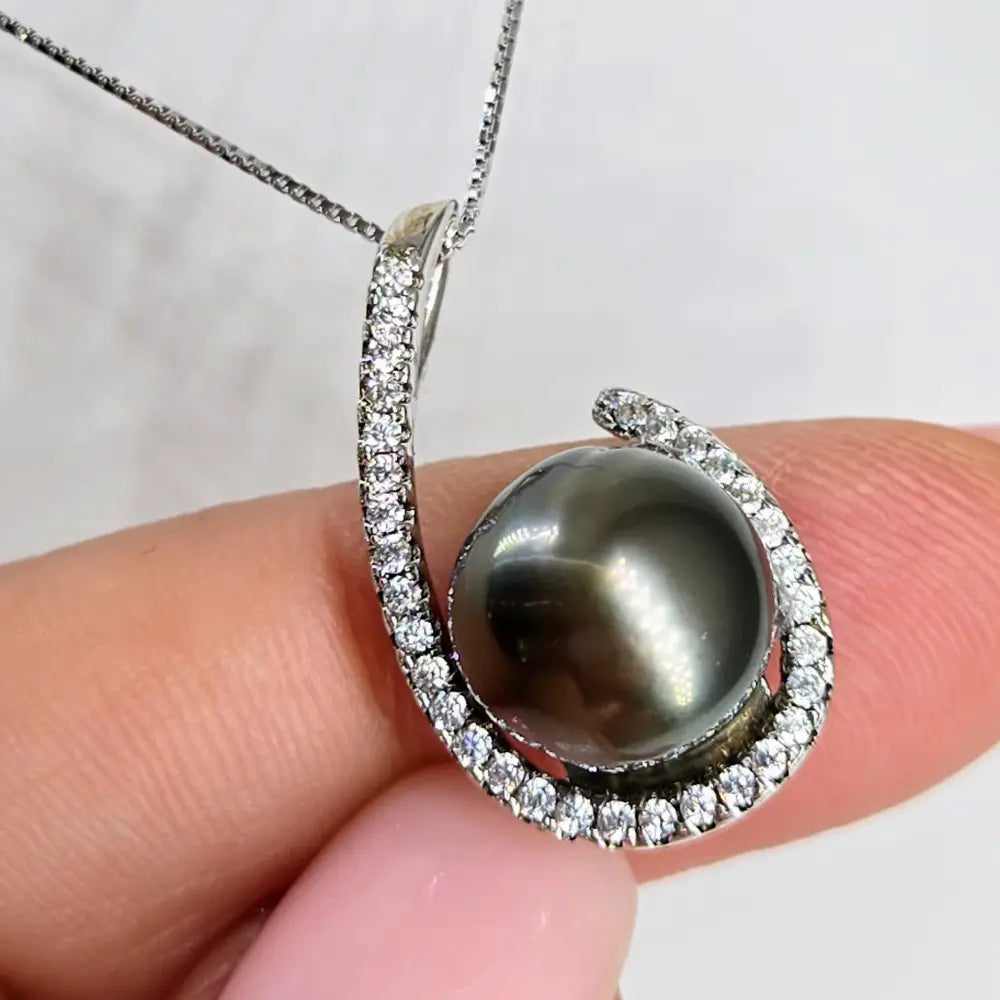 ?HOoked on Tahitians’ Pendant Necklace - Tahitian Pearl Zircon Crystals Anti-tarnish Sterling
