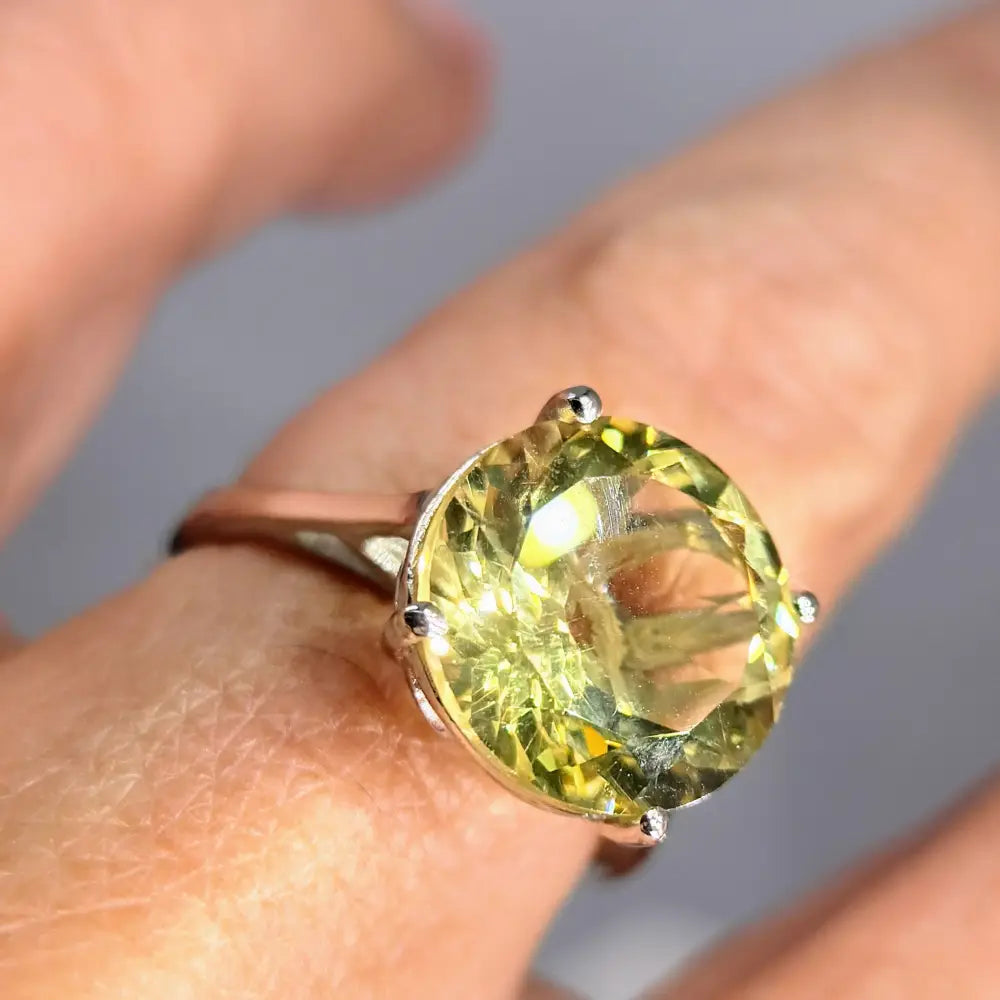 ?KEy Lime Kiss’ Ring - Lemon Topaz Anti-tarnish Sterling - 6