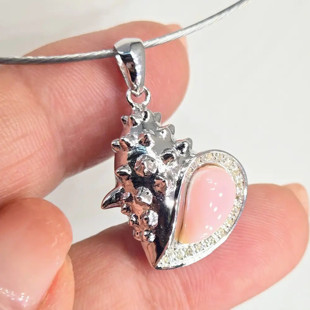 ?KEy West Conch’ 1.25’’ Pendant - Carved Conch Shell Topaz Anti-tarnish Sterling Free Cable Necklace Incl.