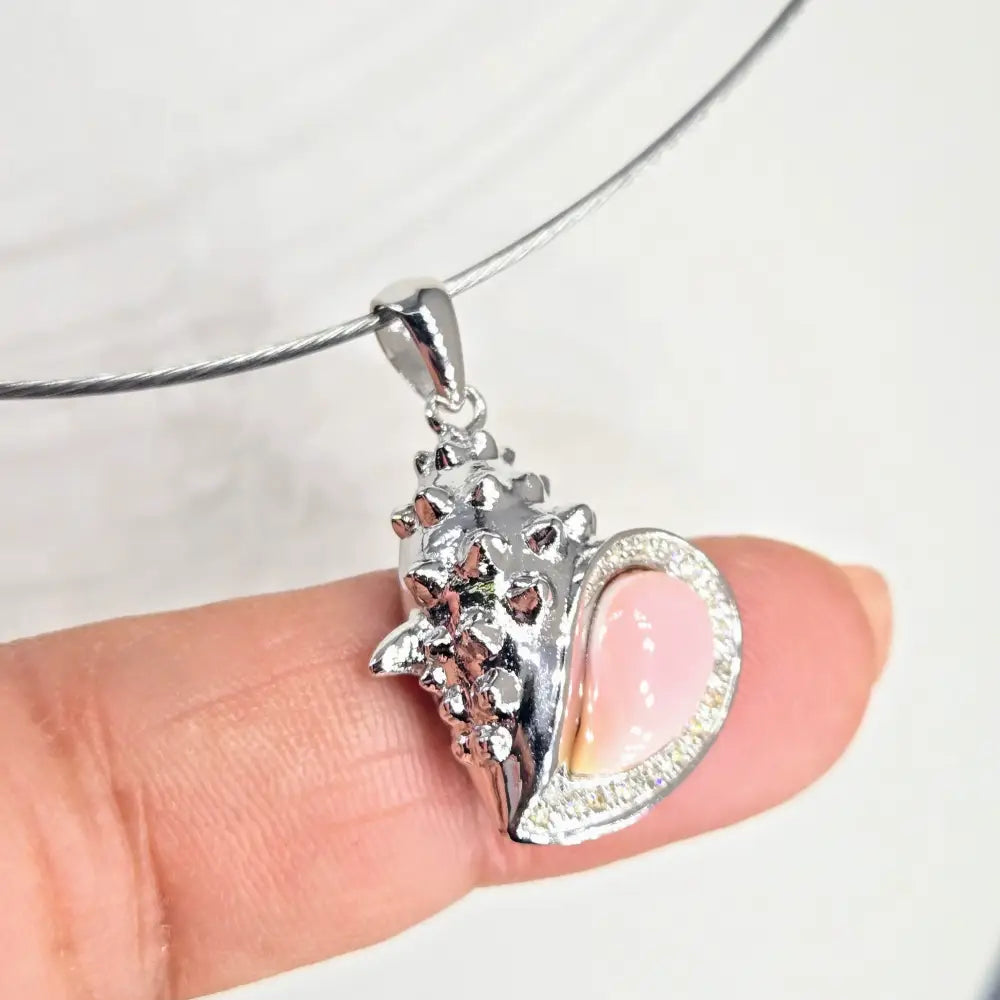 ?KEy West Conch’ 1.25’’ Pendant - Carved Conch Shell Topaz Anti-tarnish Sterling Free Cable Necklace Incl.