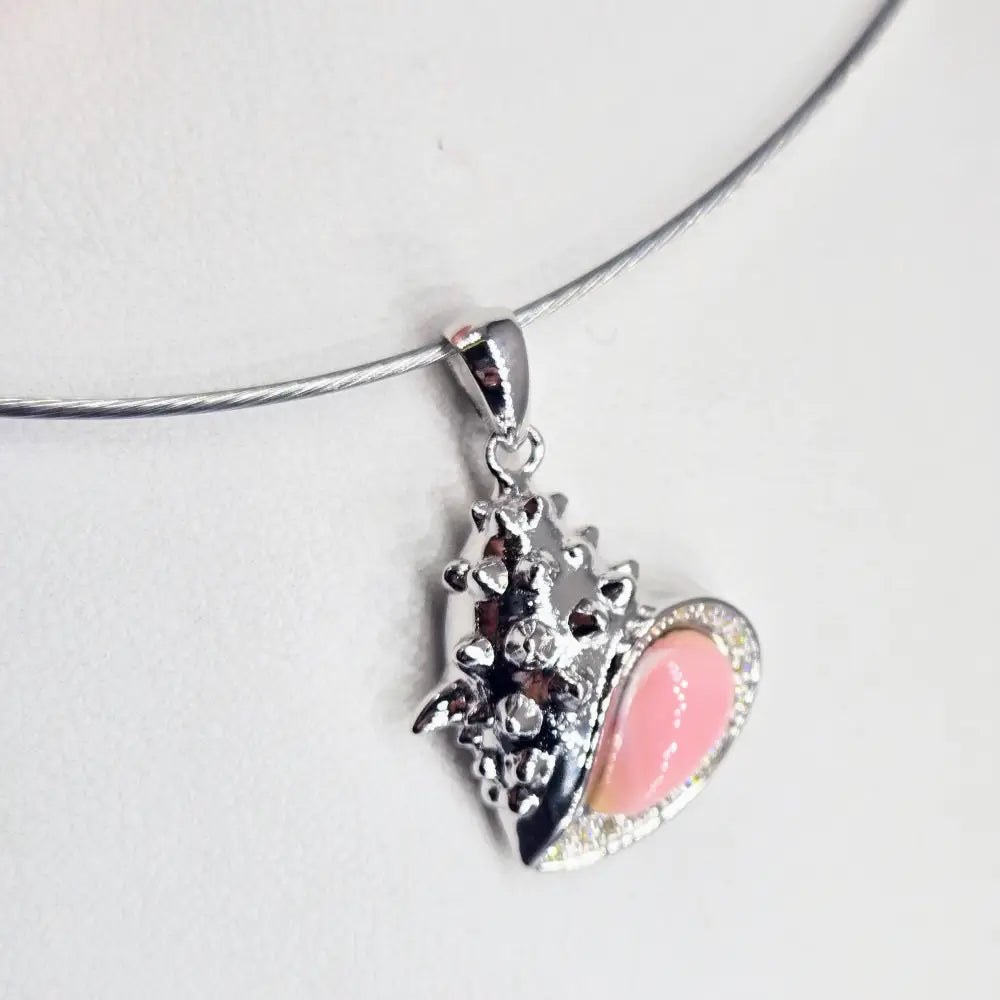 ?KEy West Conch’ 1.25’’ Pendant - Carved Conch Shell Topaz Anti-tarnish Sterling Free Cable Necklace Incl.