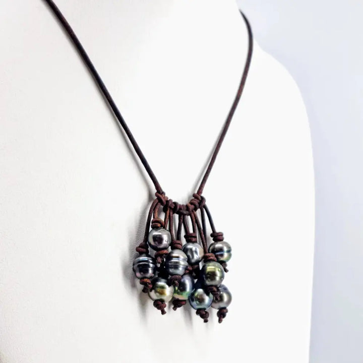 ?KEy West Style Tahitians!’ 18’’ - 20’’ Necklace - Tahitian Pearls Leather - English (oiled, Dark Brown)