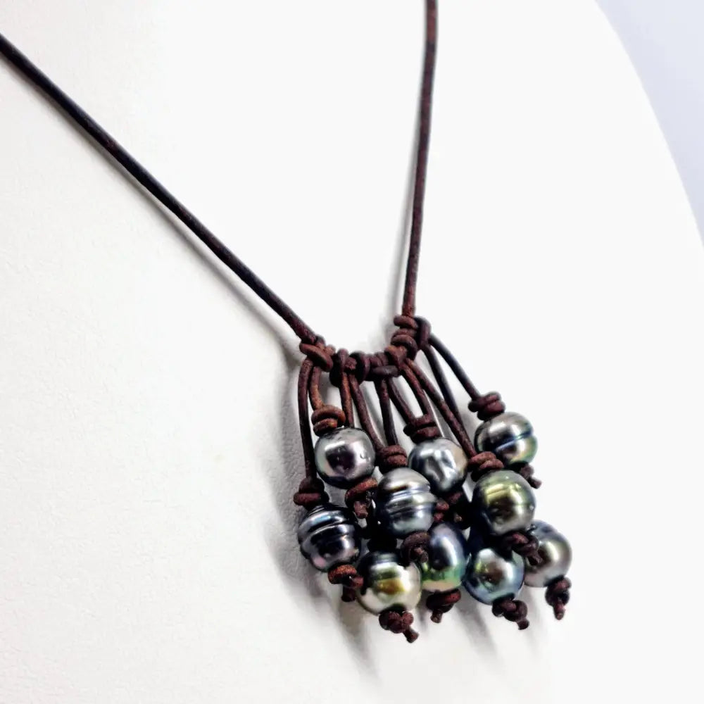 ?KEy West Style Tahitians!’ 18’’ - 20’’ Necklace - Tahitian Pearls Leather - English (oiled, Dark Brown)