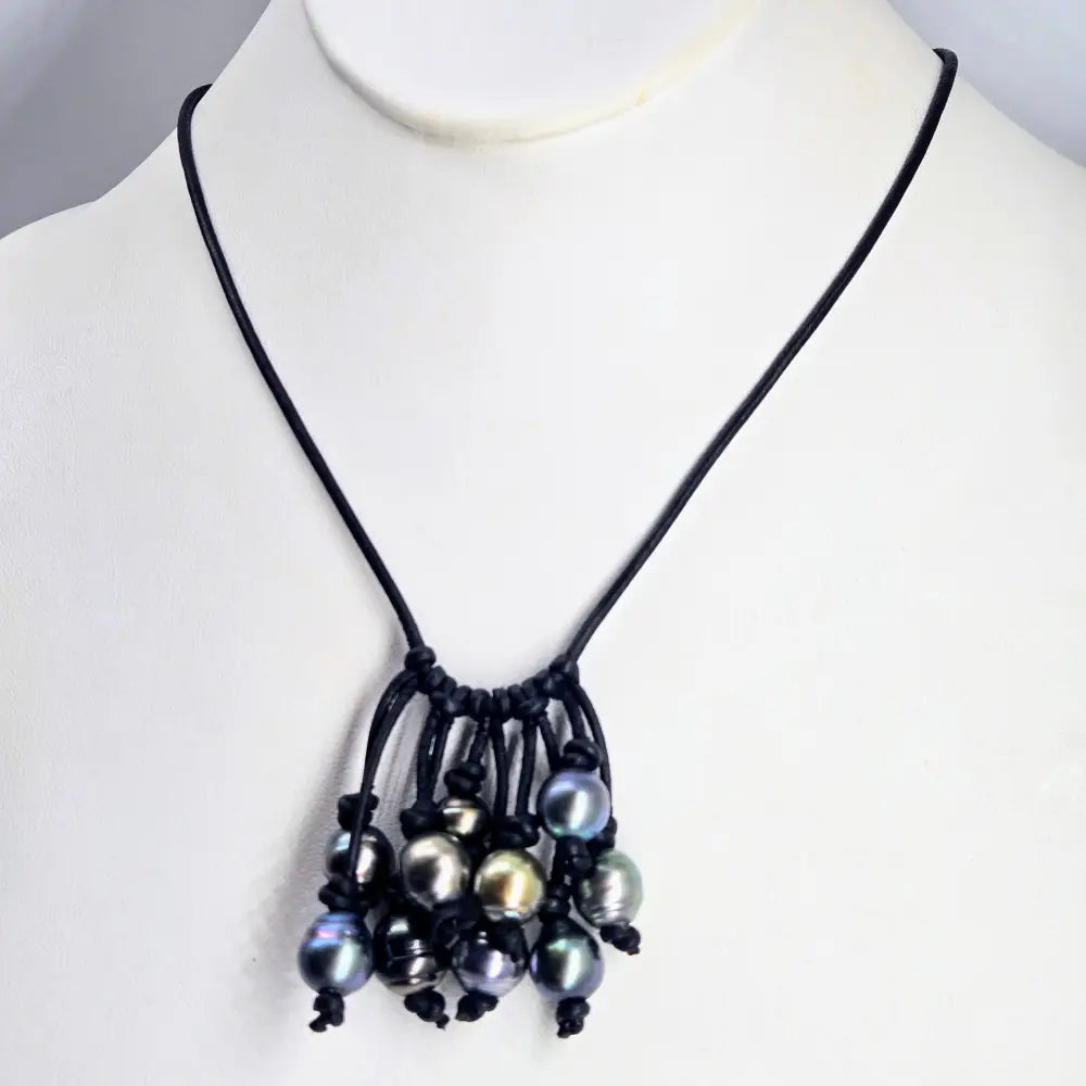 ?KEy West Style Tahitians!’ 18’’ - 20’’ Necklace - Tahitian Pearls Leather