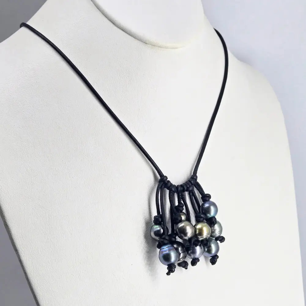 ?KEy West Style Tahitians!’ 18’’ - 20’’ Necklace - Tahitian Pearls Leather