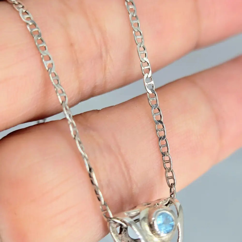 ?KEywest Cat’s Eye’ Pendant Necklace - Selenite Topaz Sterling - Key West Local Luxe