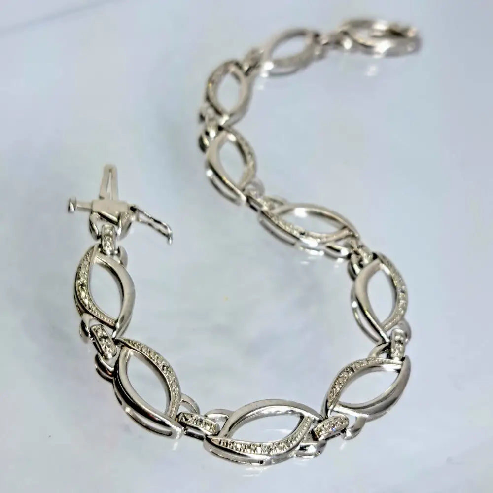?LEaf me Alone’ 7.5’’ Bracelet - Diamonds Anti-tarnish Sterling