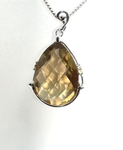 November Babe’s Birthstone Guide