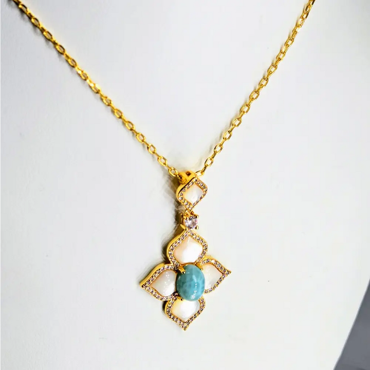 ?LIdo Deck Lovely’ 16-18’’ Necklace Mother of Pearl Larimar Crystals Jewelers Brass