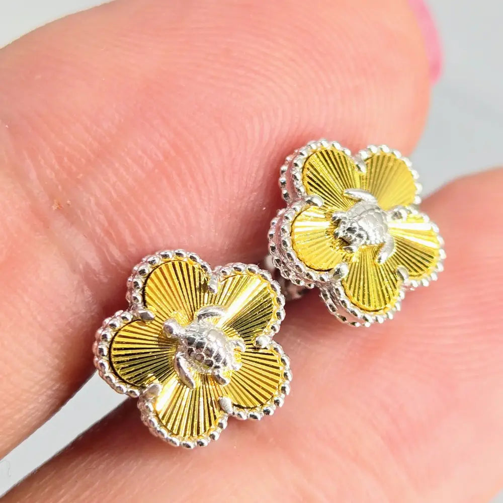?LUcky Turtle’ Stud Earrings - Anti-tarnish Sterling 18k Gold