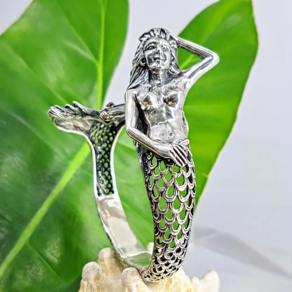 Outlet ?Mermaid’s Tail’ Sz Med to Lg Bracelet - Sterling Mermaid Hinged Cuff