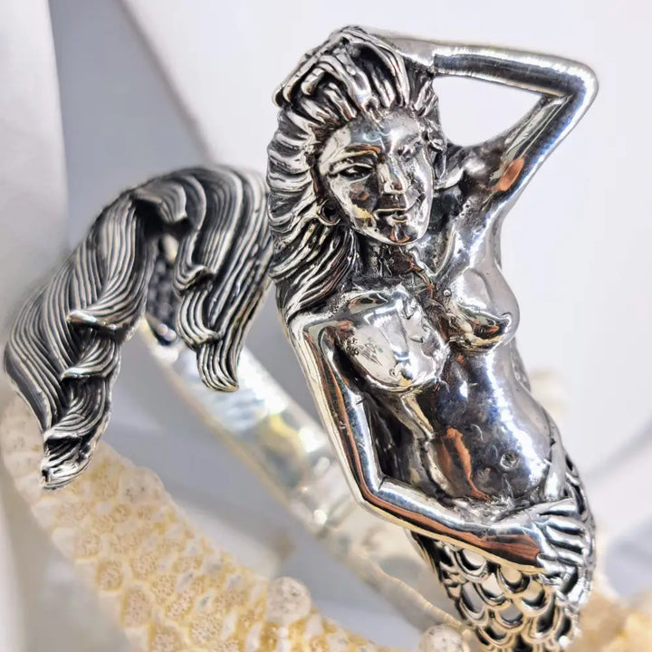 Outlet ?Mermaid’s Tail’ Sz Med to Lg Bracelet - Sterling Mermaid Hinged Cuff