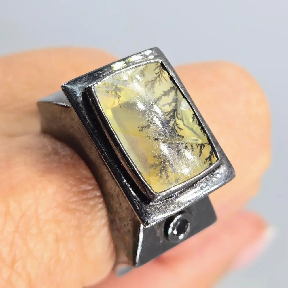 ?MOdern Landscape’ Sz 11 Ring - Dendritic Quartz Sapphire Black Sterling