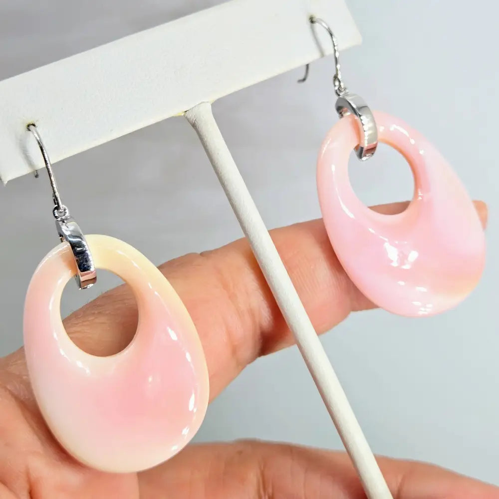 ?MOdern Queen’ 2.25’’ Earrings - Queen Conch Shell Anti-tarnish Sterling