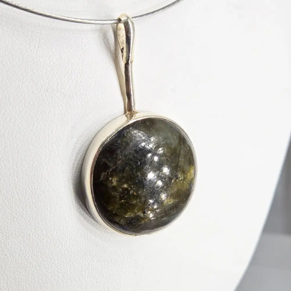 ?MOody Mystique’ Pendant Necklace - Labradorite Sterling - Key West Local Luxe
