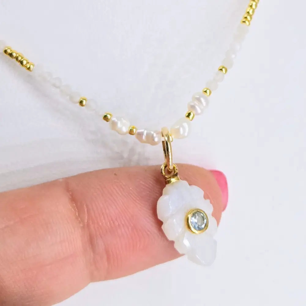 ?MOon Candy’ 16’’ - 18’’ Pendant Necklace - White Moonstone Topaz Pearls Gold Pvd