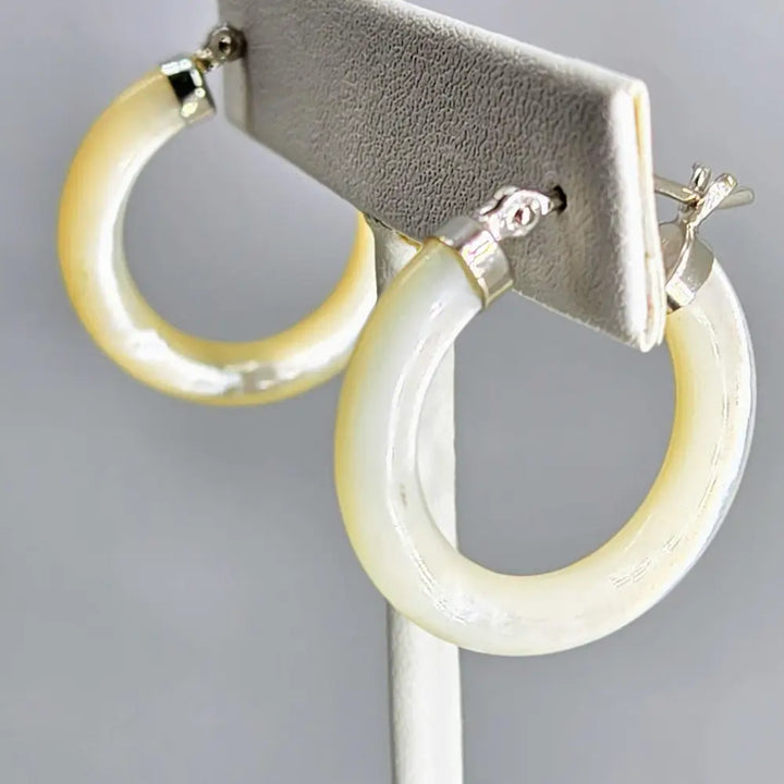 ?MOther Hoops’ 1’’ Earrings - Mother-of-pearl Sterling