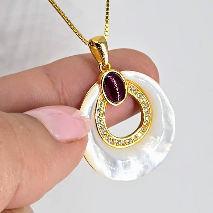 ?MOther’s Little Helper’ 1.25’’ Pendant Necklace - Mother-of-pearl Garnet Zircon Anti-tarnish 18k Gold Sterling