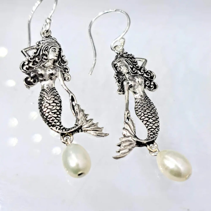 ?MY Fine Tail’ 1.25’’ Earrings - Sterling Pearl