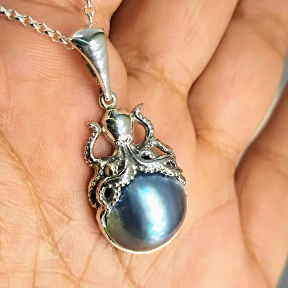 ?MY Octopus Pearl’ Pendant Necklace - Mabé Pearl Sterling