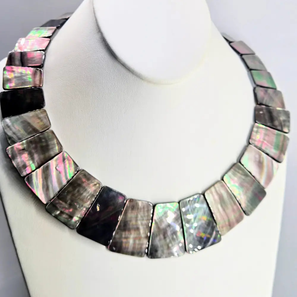?NOir’ 20’’ Necklace - Tahitian Mother of Pearl