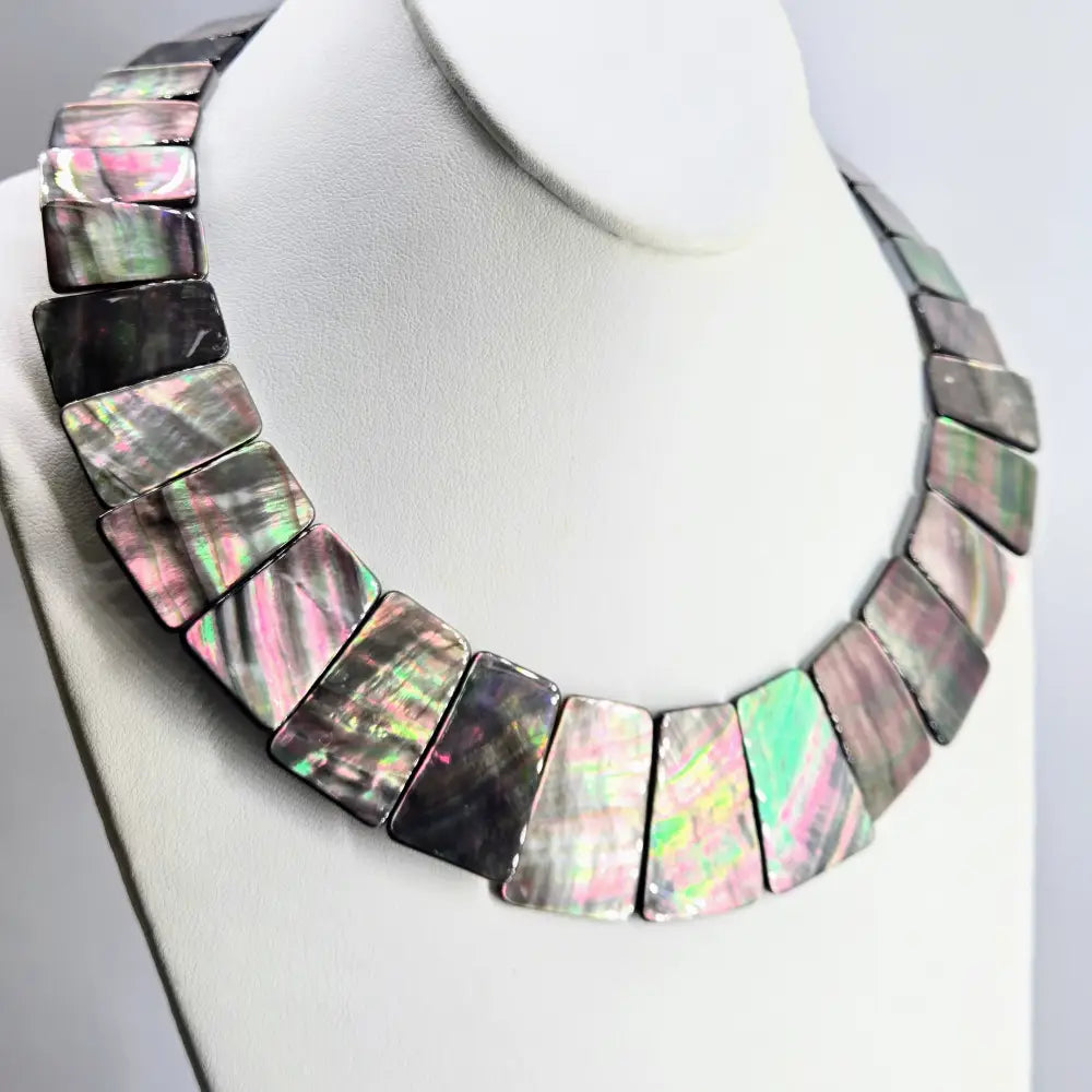 ?NOir’ 20’’ Necklace - Tahitian Mother of Pearl