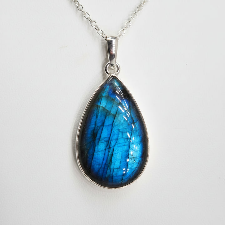 ?OCean Flame’ Pendant Necklace - Labradorite Sterling