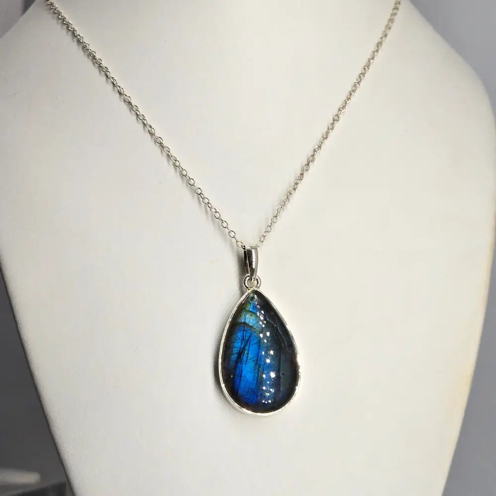 ?OCean Flame’ Pendant Necklace - Labradorite Sterling