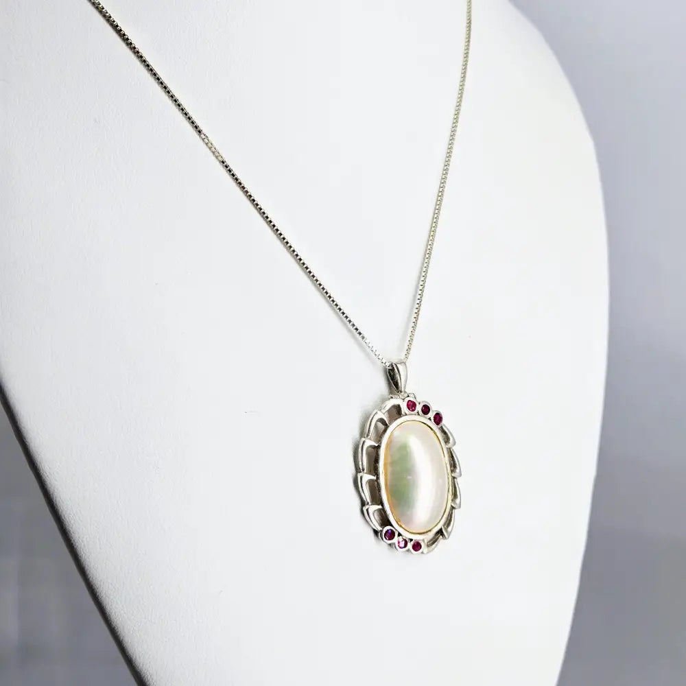 ?OLd & Nouveau’ Pendant Necklace - Mother of Pearl Ruby Sterling