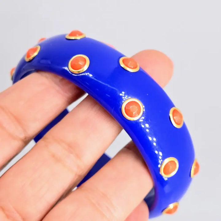 ?ORangina Queena’ 2.5’’ Bracelet - Resin Jeweler’s Brass