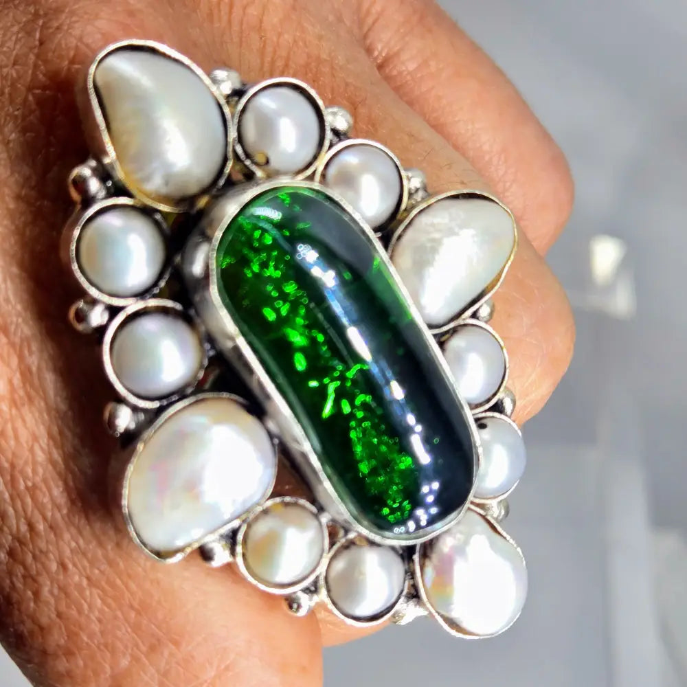 ?PEarl Blossom I’ Adj. Size Ring - Pearls Glass German Silver