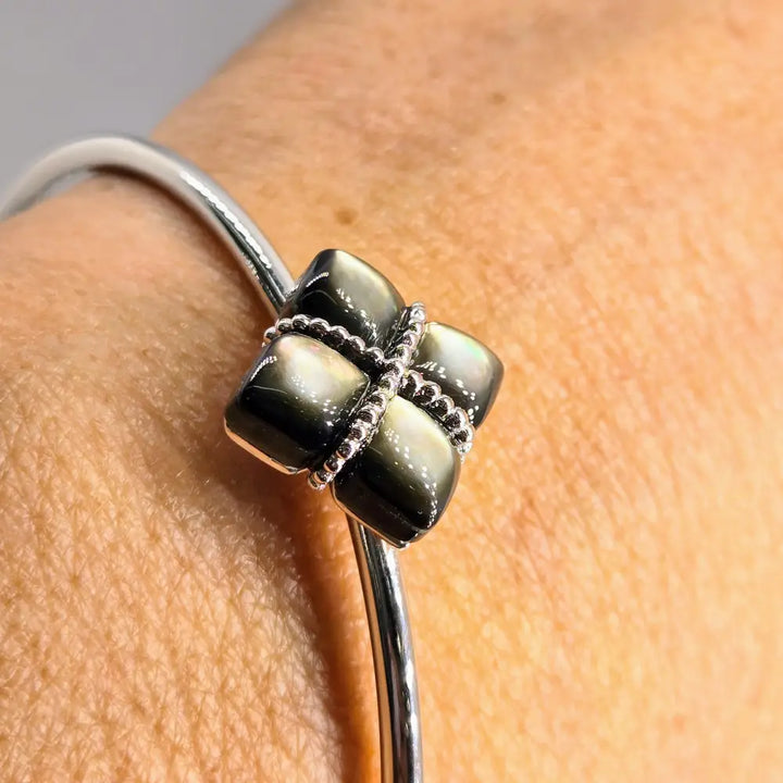 ?PRincess Flower’ Sz Med to Lg Bracelets - Tahitian Mop South Sea or Conch Anti-tarnish Sterling - Bracelet