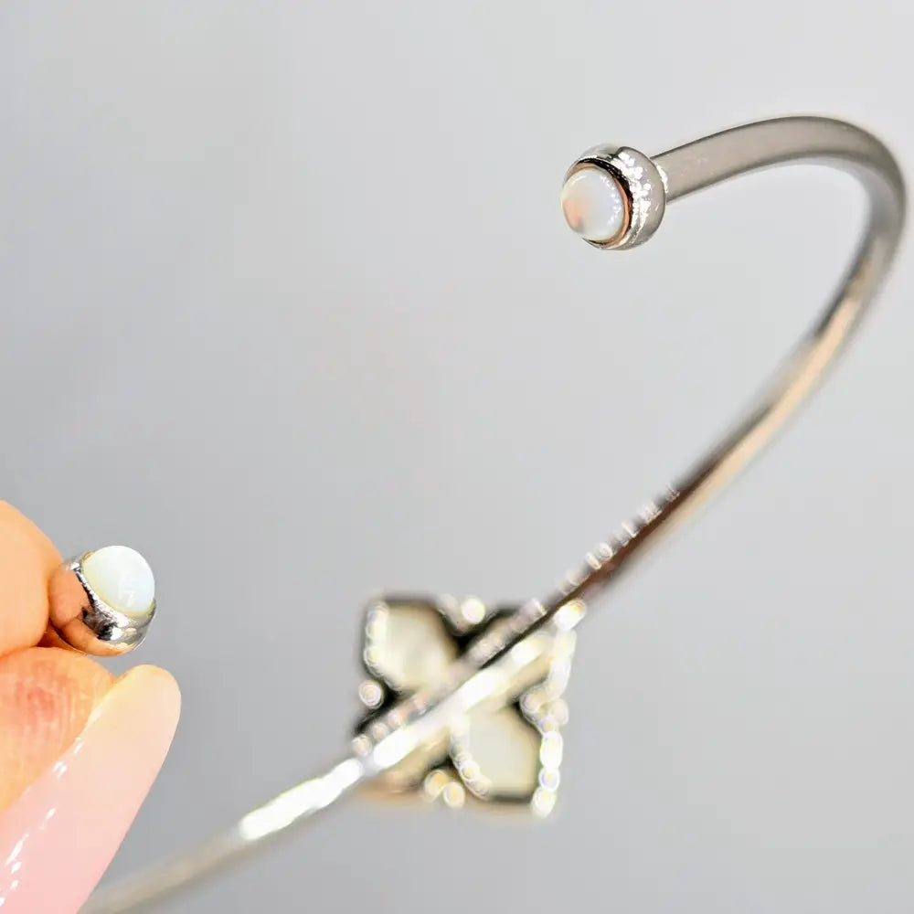 ?PRincess Flower’ Sz Med to Lg Bracelets - Tahitian Mop South Sea or Conch Anti-tarnish Sterling - Bracelet