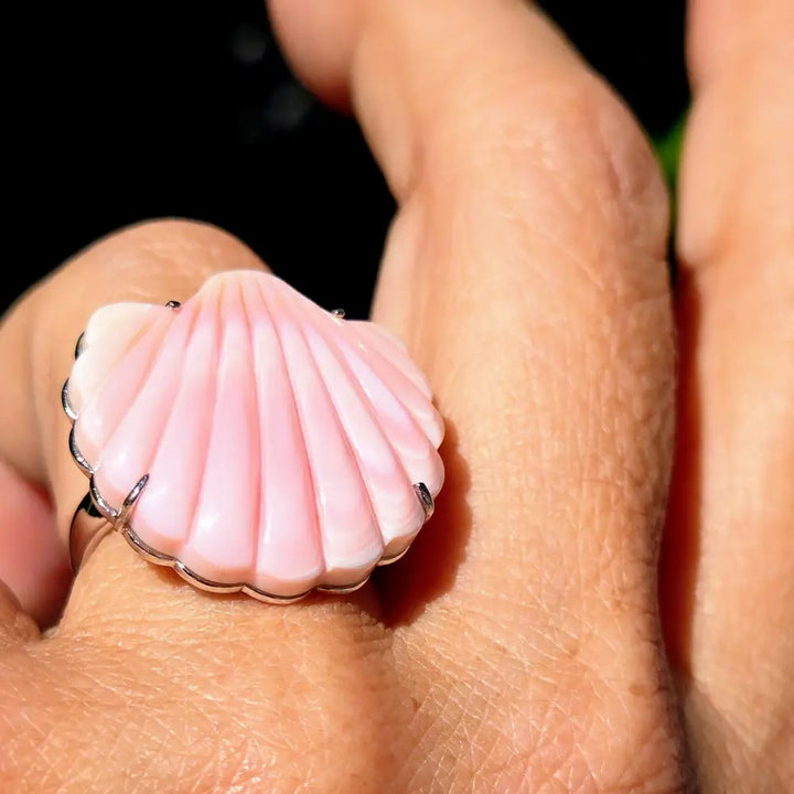 ?SCalloped Conch’ Adj Sz Ring- Conch Shell Anti-tarnish Sterling - Cool Pink - Ring