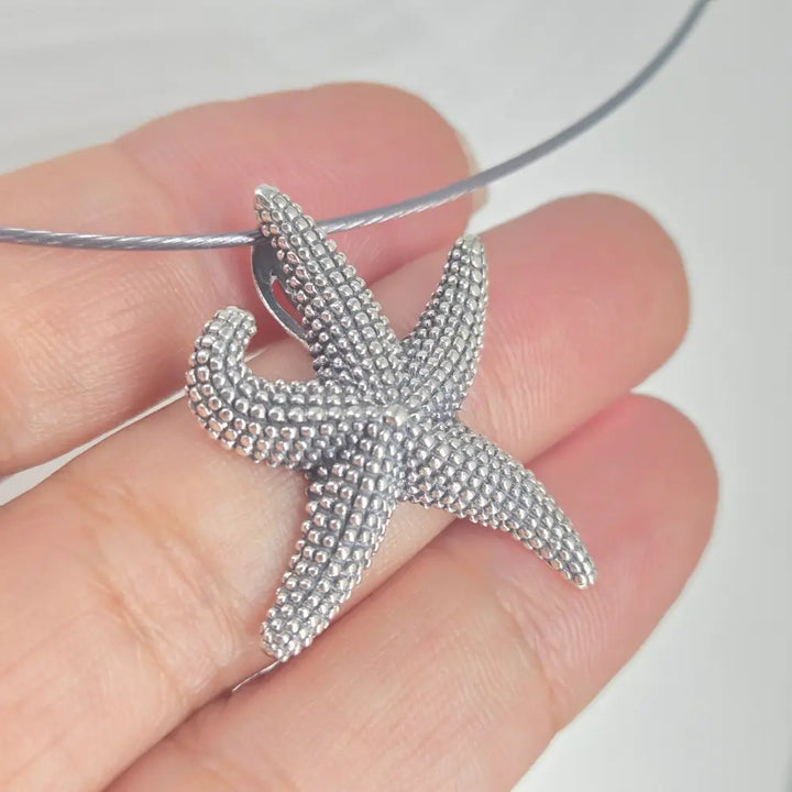 ?SEa Star’ Stippled Sterling Starfish Pendant Necklace - Key West Local Luxe