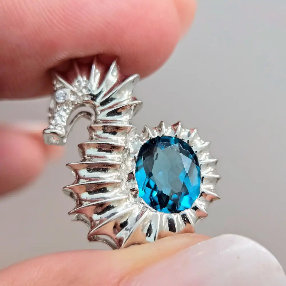 ?SEahorse of Course!’ 1’’ Pendant - Topaz Anti-tarnish Sterling 18’’ Steel Cable Necklace Incl. - London Blue (darker