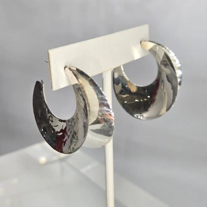 ?SHe’s Different’ High Gloss & Hammered Reversible Sterling Hoop Earrings - Key West Local Luxe