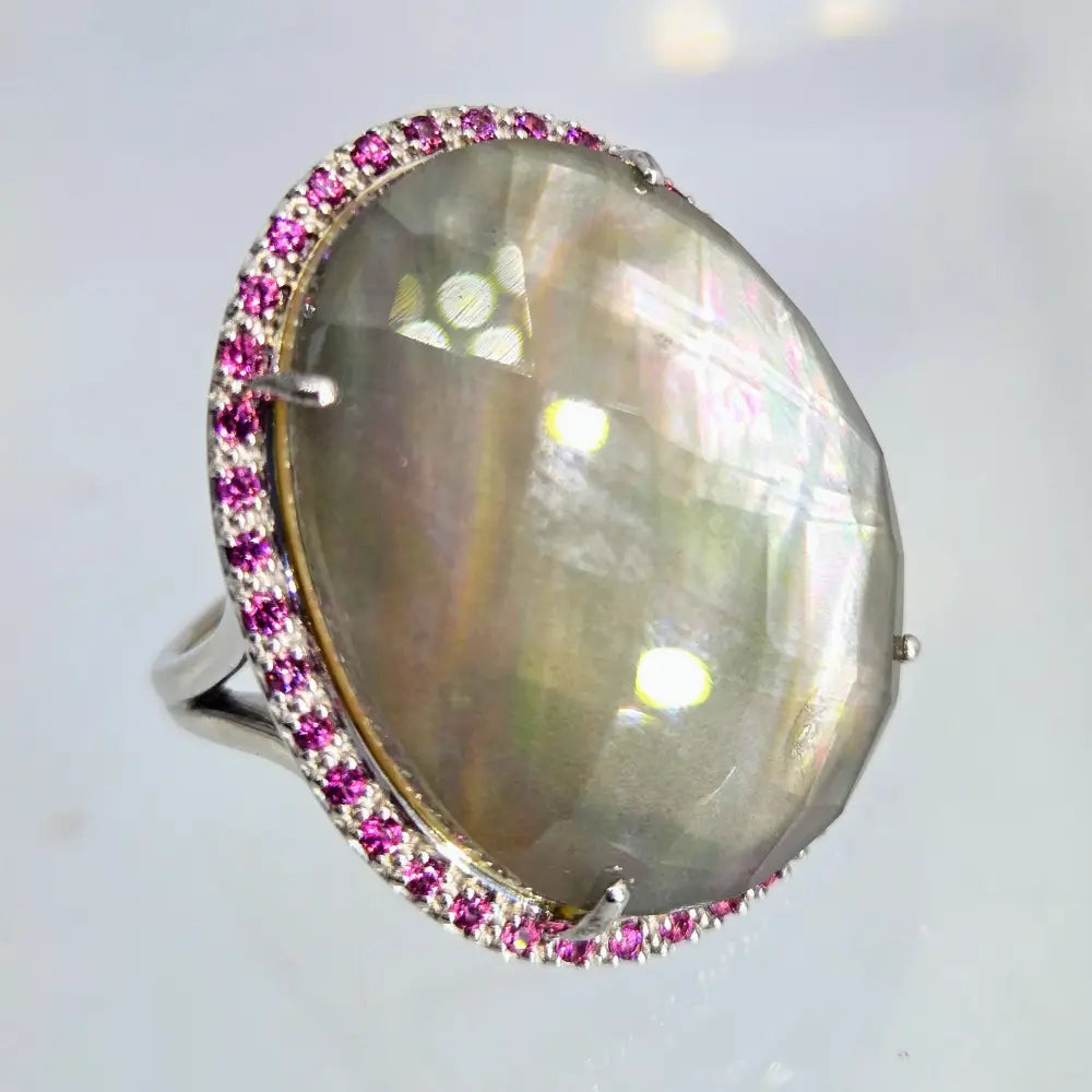 ?SIlver Fox’ Sz 8 Ring - Tahitian Mother-of-pearl Quartz Rhodolite Garnet Anti-tarnish Sterling