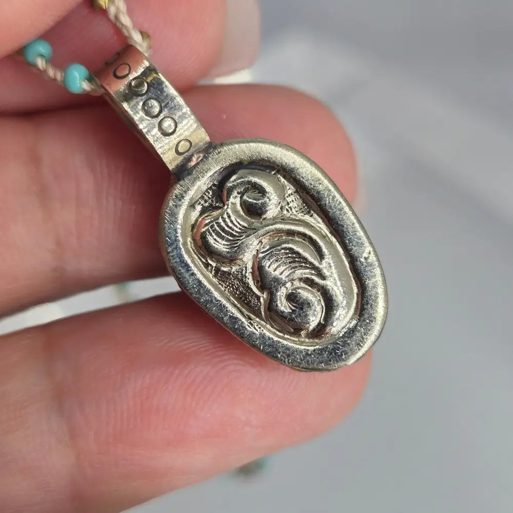 ?SKull Candy’ Hand-carved Tiger’s Eye Skull Pendant Necklace - Key West Local Luxe