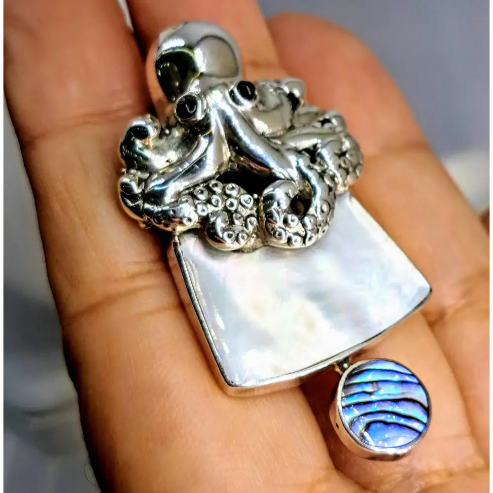 ?SMooth Operator’ Pendant Necklace - Paua Shell Mother of Pearl Onyx Sterling Pearls