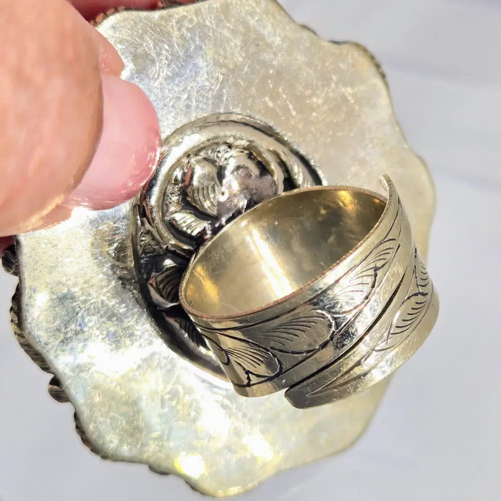 ?SOuthernmost Conch’ Adj. Sz Ring - Conch Turquoise German Silver