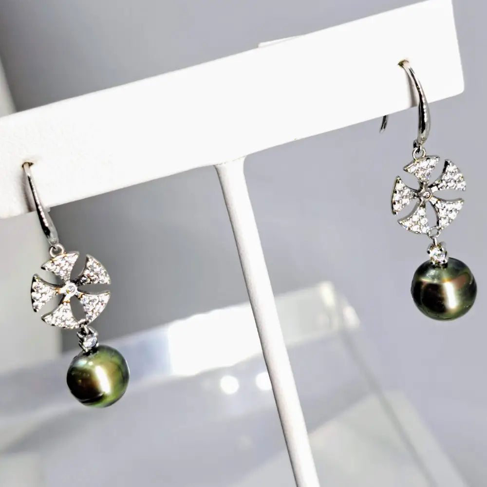 ?SUgar Sand Dollars’ 1.5’’ Earrings - Tahitian Pearl Crystal Anti-tarnish Sterling