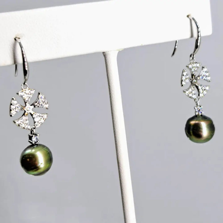 ?SUgar Sand Dollars’ 1.5’’ Earrings - Tahitian Pearl Crystal Anti-tarnish Sterling
