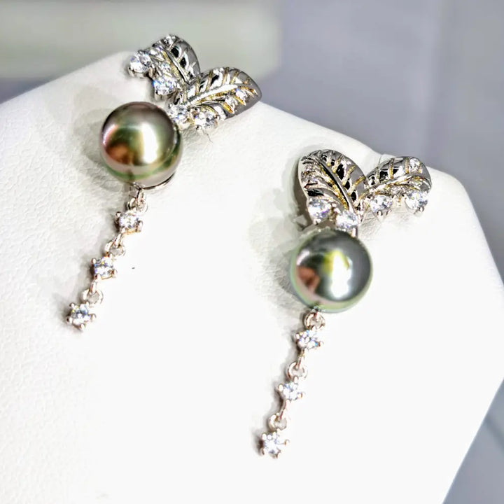 ?TAhitian Sparkles’ 1.5’’ Earrings - Tahitian Pearls White Topaz Anti-tarnish Sterling